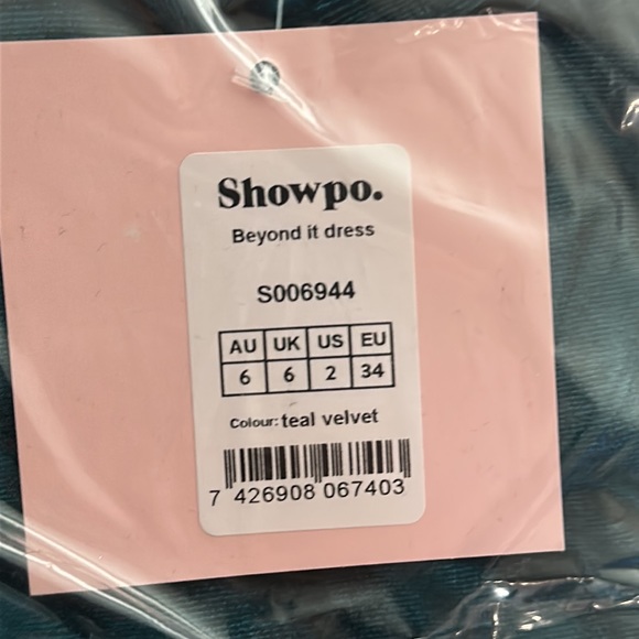 BEYOND IT DRESS IN TEAL VELVET - Picture 10 of 10